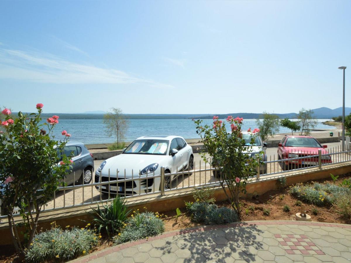 Apartment Ivana-4 By Interhome Raslina Bagian luar foto